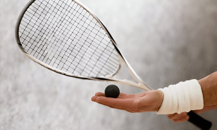 How To Play Racquetball Rules Techniques And Tips For Beginners